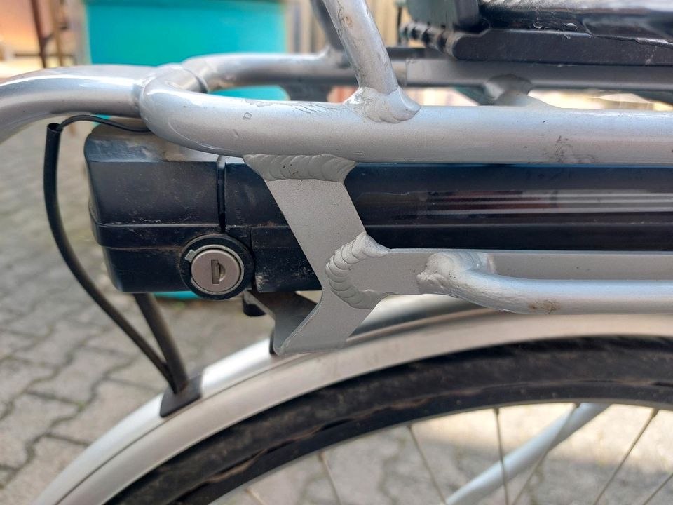 E Bike von zemo tiefer Einstieg Bosch Motor in Renningen