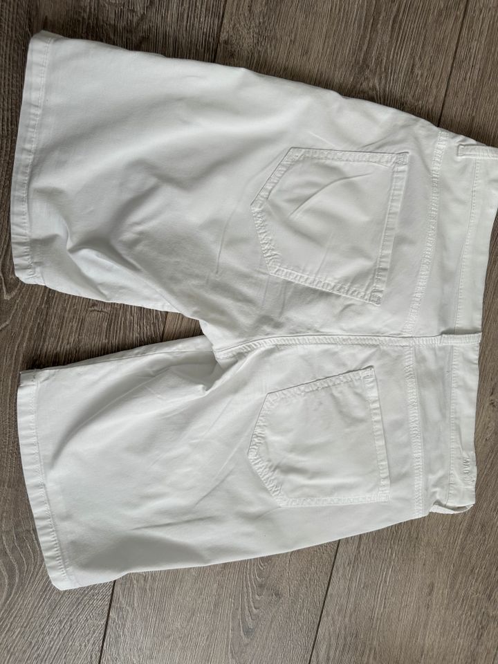 Mac Shorts Shorty weiß Summer Galloon / Silber 36/07 wie neu in Heusenstamm