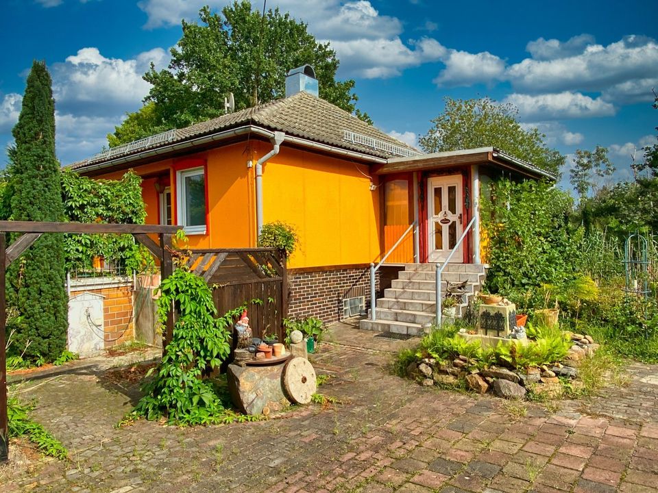 Romantisches Haus mit großem idyllischem Grundstück in Belgern