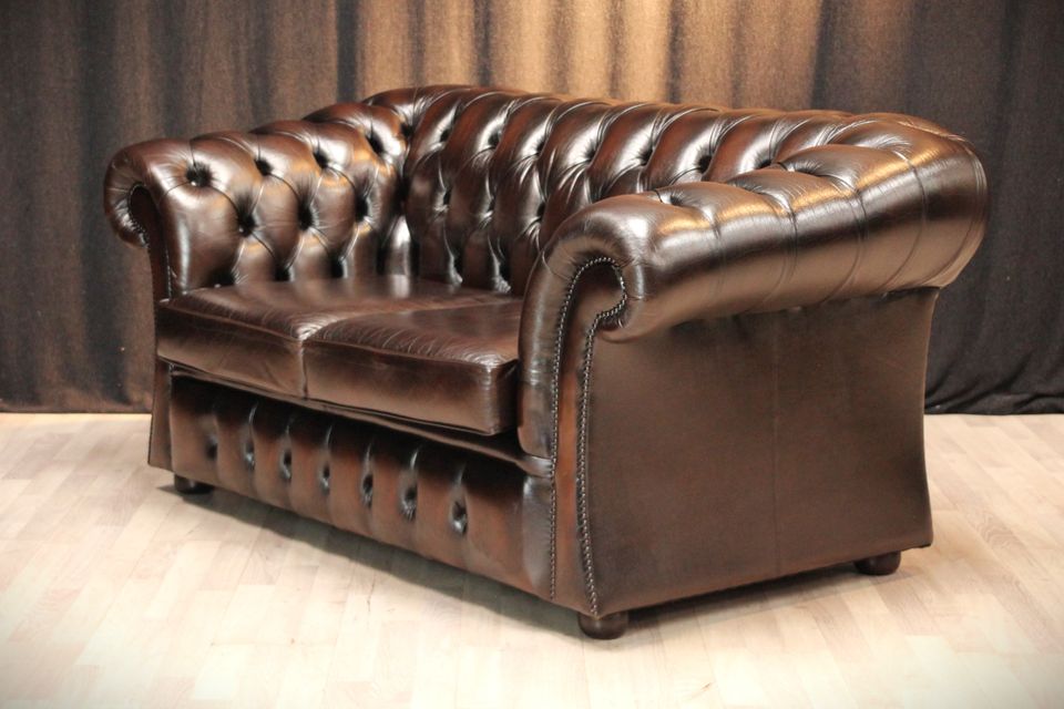 Original Chesterfield 2er Sofa, echtes Leder, braun in Heinsberg