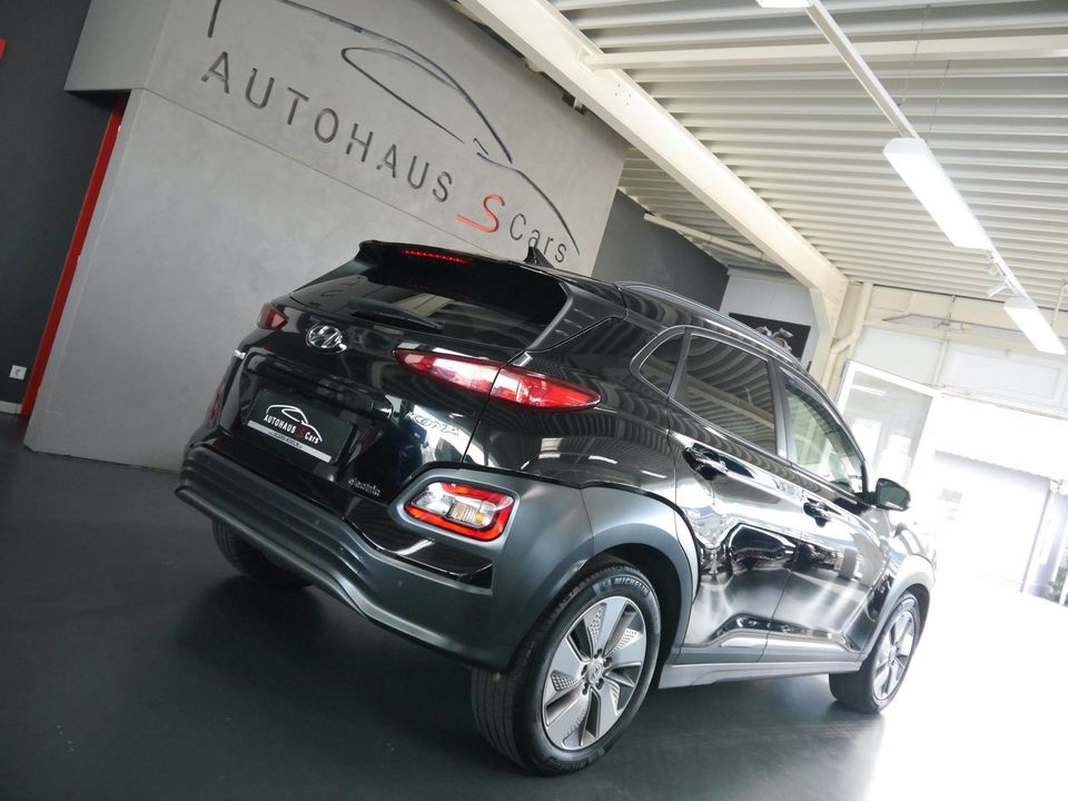 Hyundai Kona Style Elektro 2WD*150KW*Wärmepumpe*Navi*ACC in Bergheim