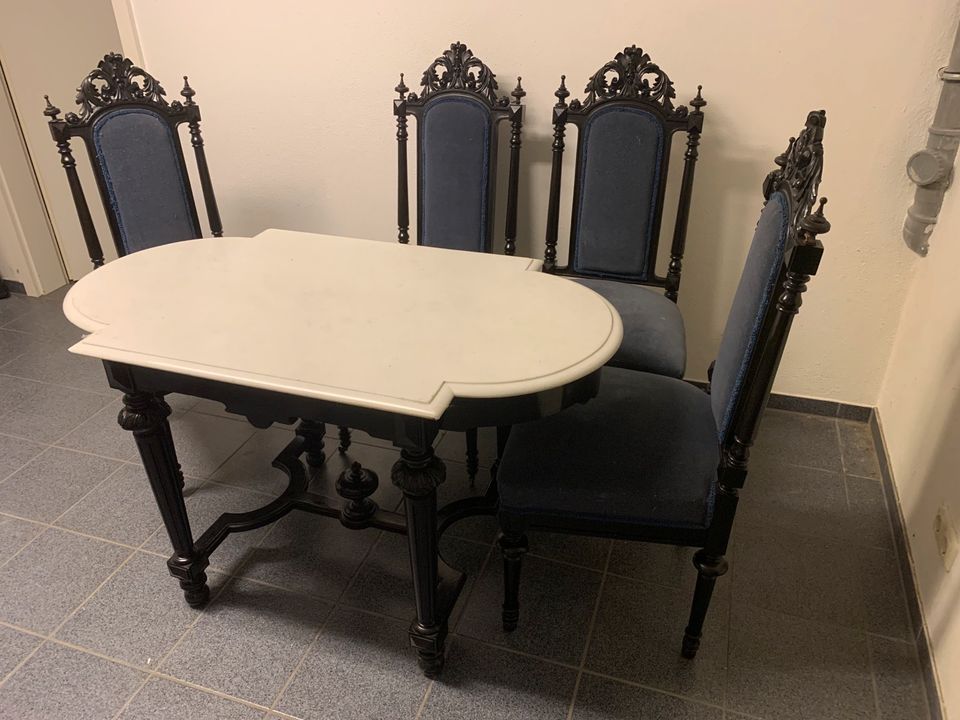 Gründerzeit Antiquität Tisch Stuhl Stühle in Spardorf