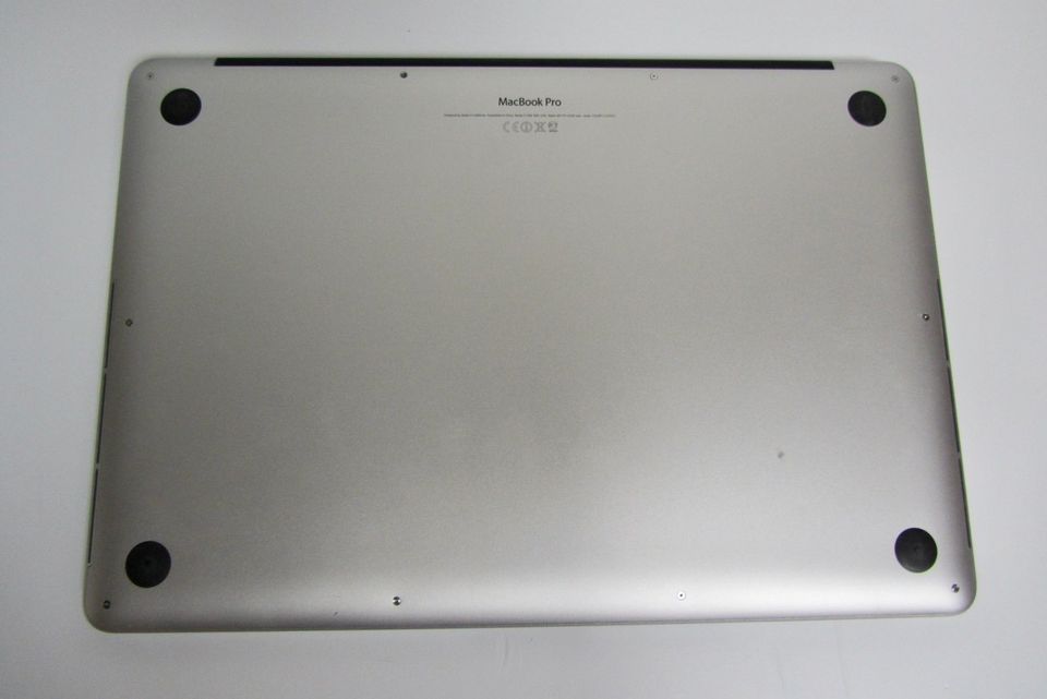 Defektes Apple MacBook Retina Display 15“ A1398 Late 2013 Ersatz in Ruderatshofen