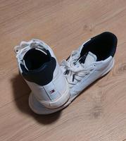 Tommy Hilfiger Schuhe Gr. 41 Baden-Württemberg - Baden-Baden Vorschau