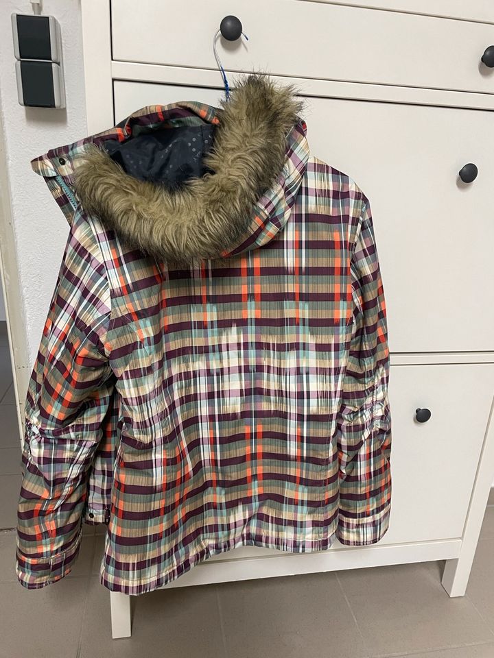 Bunte Ski-/Winterjacke von Roxy in Ulm