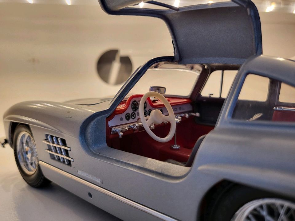 Mercedes-Benz 300SL 1/18 in Eisenach