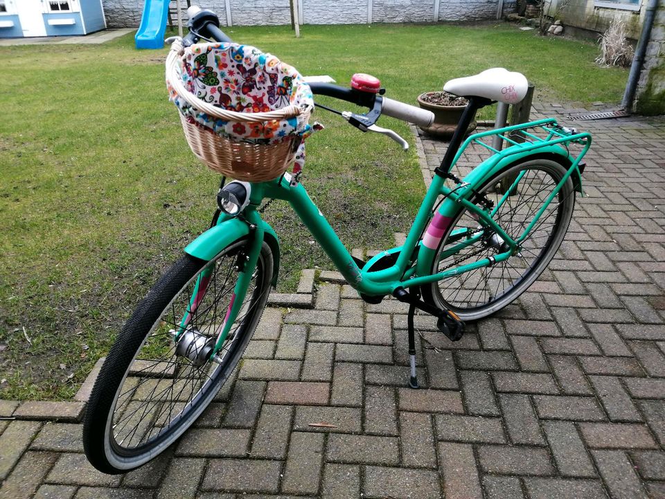 SCOOL Fahrrad 26'' CHIX Cityrad in Sankelmark