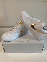 Nike Air Jordan 1 LOW Schuhe Sneaker Gr. 44 NEU Nordrhein-Westfalen - Kerpen Vorschau