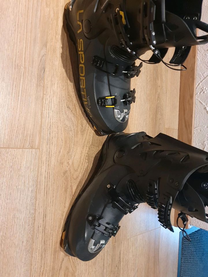 Skischuh LaSportiva Vega MP31 in Marktschellenberg