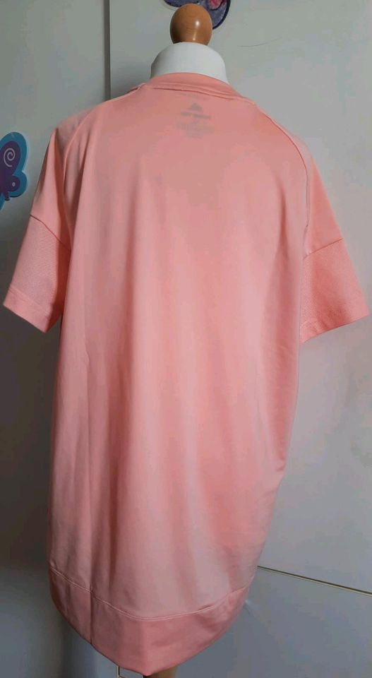 Adidas: Sport Shirt in apricot (Gr.: 170) in Berlin