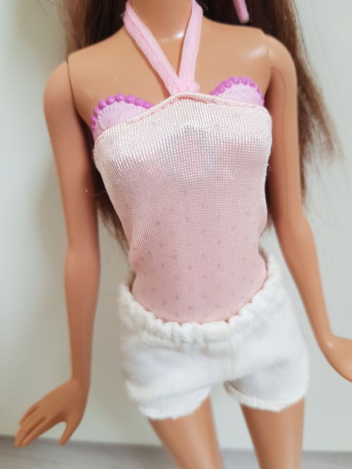 Barbie Beach Badeanzug rosa Shorts Anziehsachen in Essen