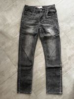 Levi's 512 Jeans Hose 140 10A grau Slim Taper neuwertig (1) Hessen - Ebsdorfergrund Vorschau