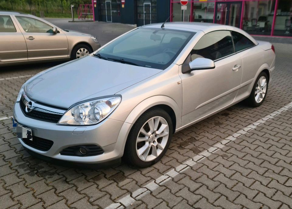 Astra TwinTop in Rheinberg