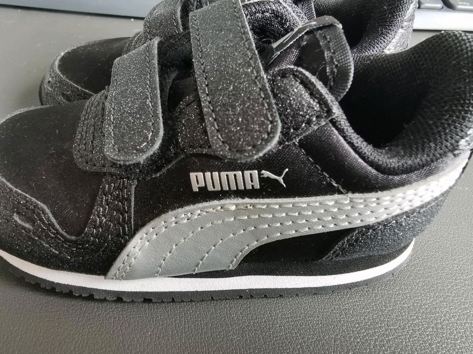 Puma Cabana Racer Glitzer Schuh in Remshalden