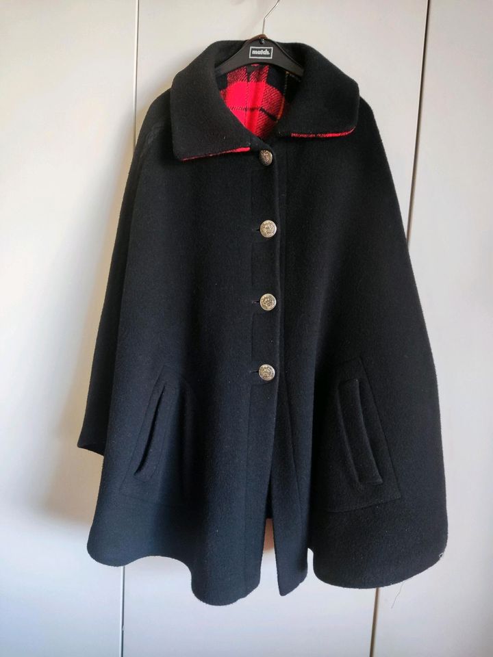 Vintage Mantel / Poncho aus Wolle in Kassel