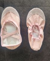 Ballettschuhe Gymnastikschuhe Ballettschläppchen Ballerina Baden-Württemberg - Marbach am Neckar Vorschau