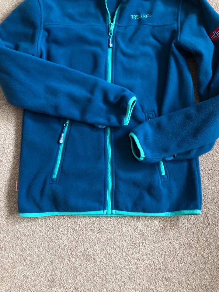 Trollkids Fleecejacke Jacke Fleece Gr 176 Oppdal in Wriedel