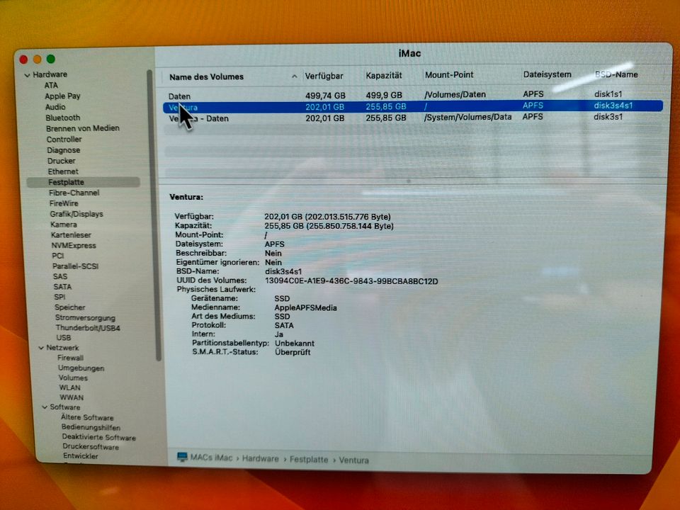 APPLE iMac 12,1 Typ A1311 EMC 2428 mit einem 21,5“ Display in Löningen