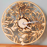 Wanduhr aus Holz, Blumen-Design, oder Kiss Motiv Niedersachsen - Aurich Vorschau