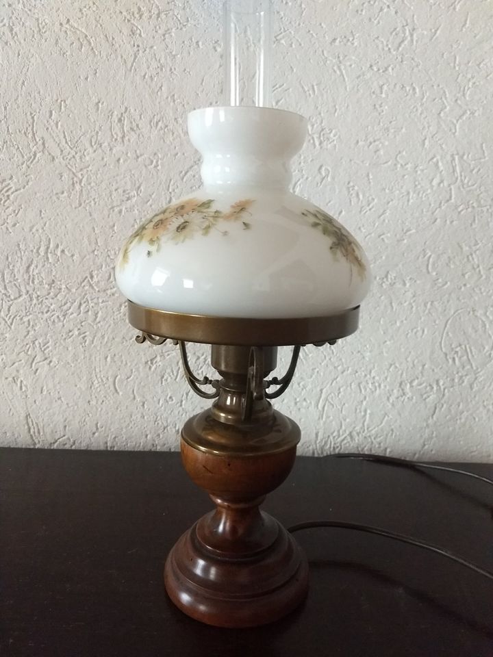 Tischleuchte, Lampe, aus Holz, Porzellan, Glas in Kreuzau