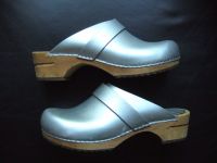 SANITA Clogs Klotschen Holzschuhe Leder silber Gr 40 Schweden Nordrhein-Westfalen - Gelsenkirchen Vorschau