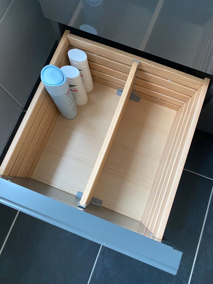 Waschbeckenunterschrank Waschkommode Schrank Badezimmer grau IKEA in Gelsenkirchen