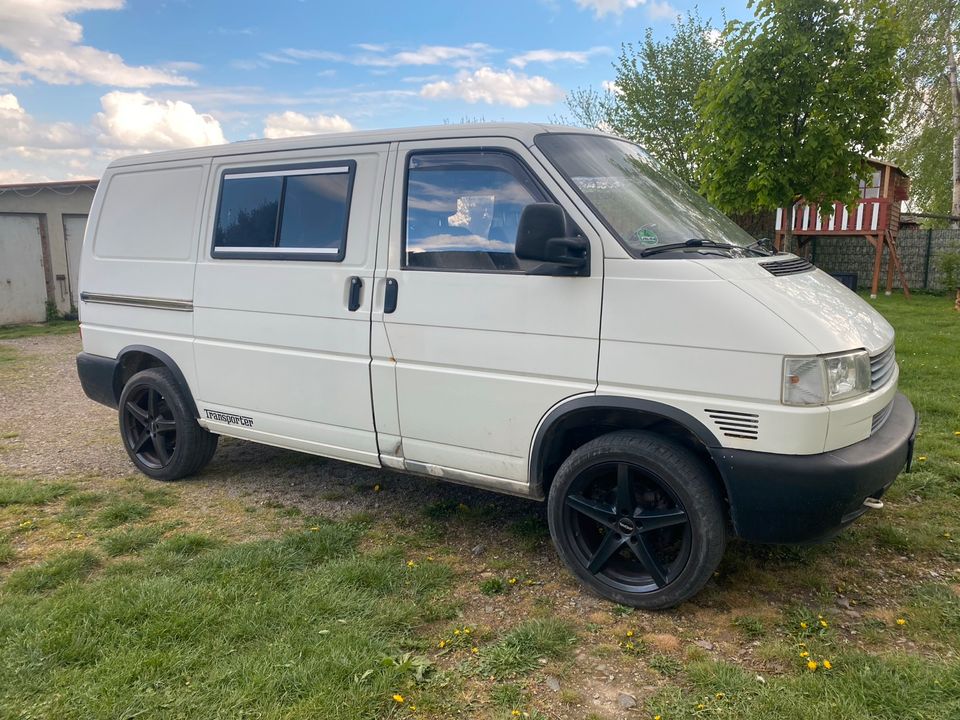 VW T4 Camper / LKW / Transporter / Bus in Meuselwitz