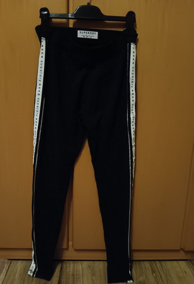 Mädchen Leggings, Gr. 36, Superdry in Mülheim (Ruhr)