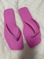 H&M Zehensandalen Badesandalen pink Gr.39 NEU Niedersachsen - Hildesheim Vorschau