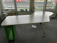 Vitra Ad HocSchreibtisch Bürotisch Winkelkombination #38843 Nordrhein-Westfalen - Dinslaken Vorschau