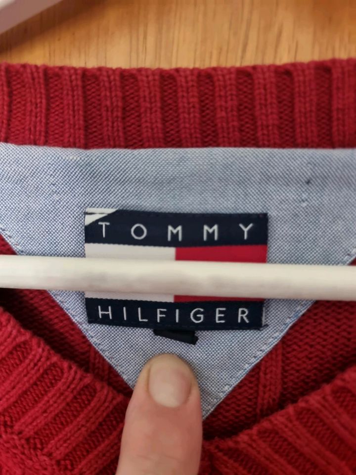 Tommy Hilfiger Pullover Gr XL in Bad Sooden-Allendorf