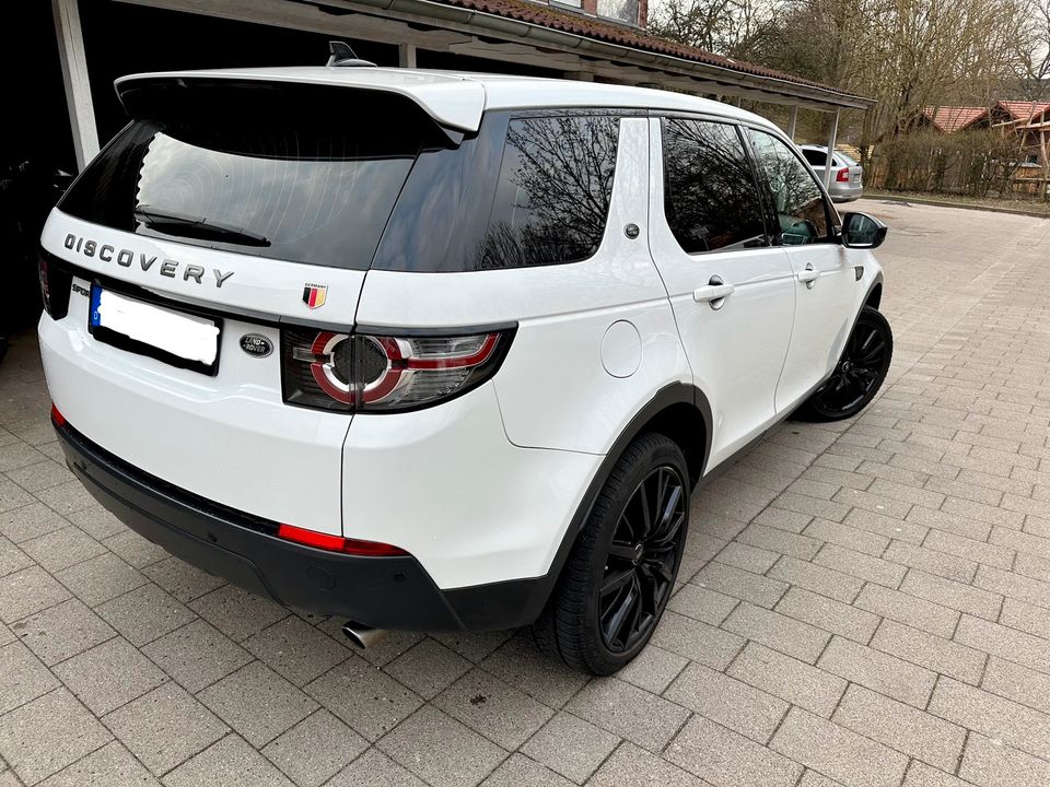 Land Rover Discovery Sport in Hamburg