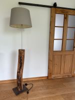 Stehlampe aus Holz und Metall Schleswig-Holstein - Reinfeld Vorschau