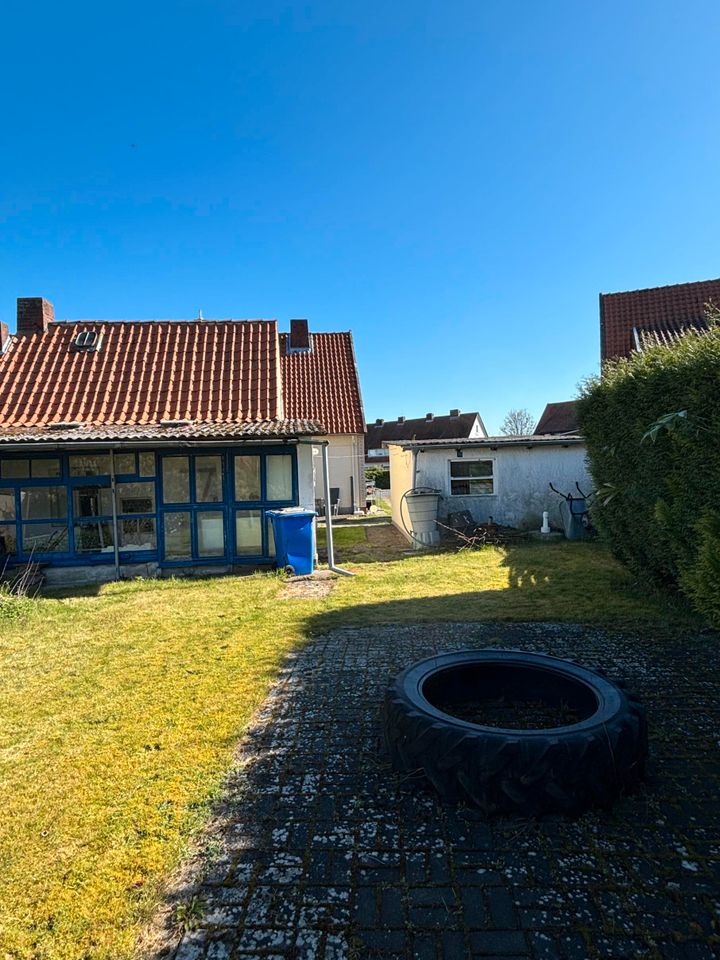 DHH in verkehrsgünstiger Lage von Uelzen - Selbermacher aufgepasst - gestalten Sie Ihr neues Zuhause in Uelzen