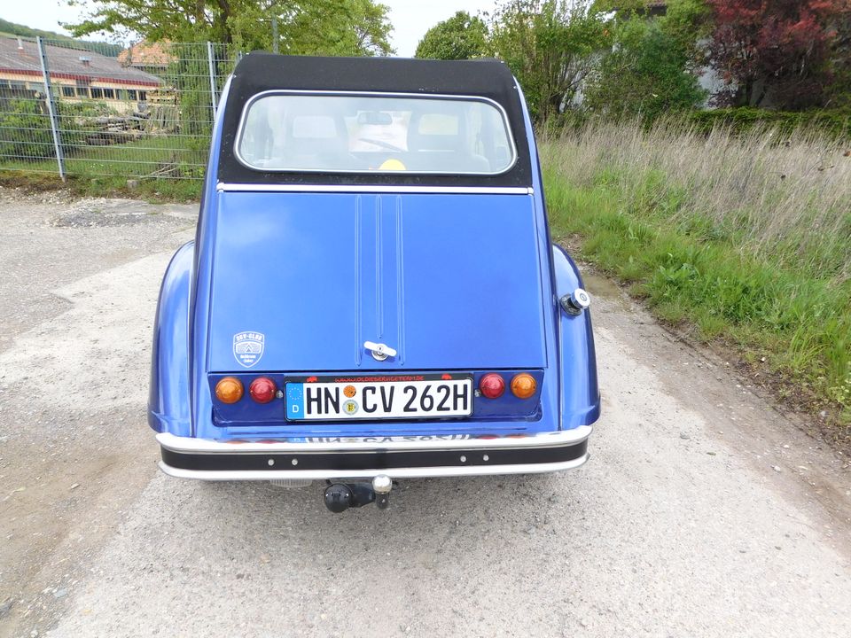 Citroen 2cv6 die Ente Oldtimer mit H Kennzeichen in Brackenheim