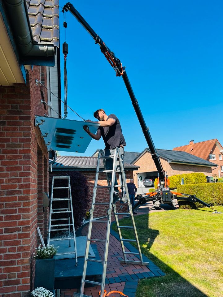 Minikran Raupenkran Arbeitsbühne Glasmontage Pool zu mieten leihen vermieten Vermietung Kranarbeiten Dachdecker in Minden