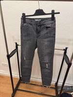 Pull & Bear Jeanshose Grau Ripped Hose Jeans Neustadt - Gartenstadt Süd Vorschau