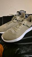 Fila Turnschuhe / Hallenschuhe Gr 43 Baden-Württemberg - Bad Urach Vorschau