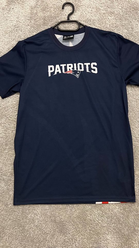 New England Patriots Football Trikot Gr M in Berlin