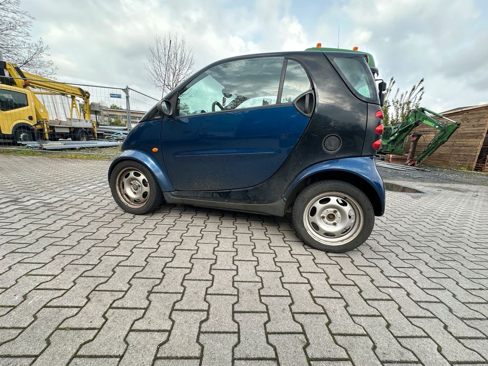 Smart Fortwo auch Schlachfest in Bochum