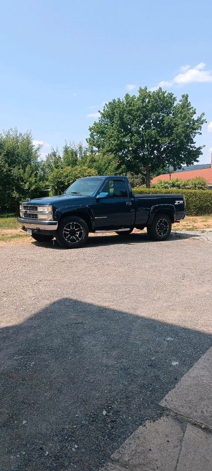 Chevrolet Silverado K1500 5,7l V8 in Erbendorf