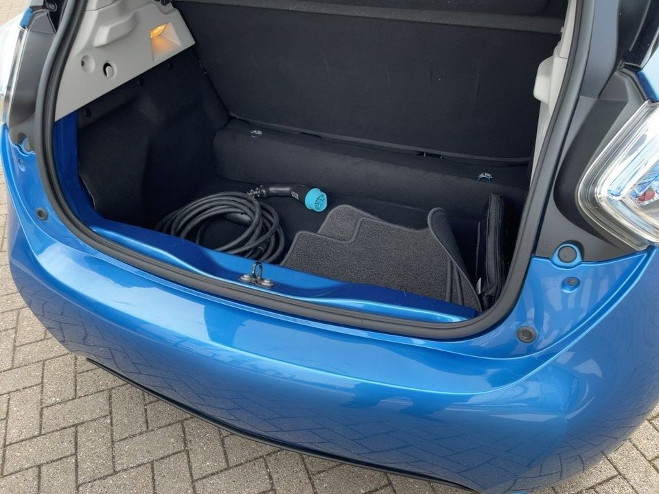 Renault ZOE Limited Z.E 40 Batteriemiete Navi/PDC/SHZ in Bad Segeberg