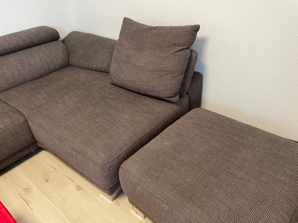 Sofa, Eck Couch mit Hocker braun, Toffee, taupe in Wuppertal