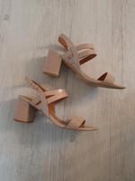 Stylische Sandalen für Damen, Größe 39, Beige, Komfortabel Bayern - Vaterstetten Vorschau