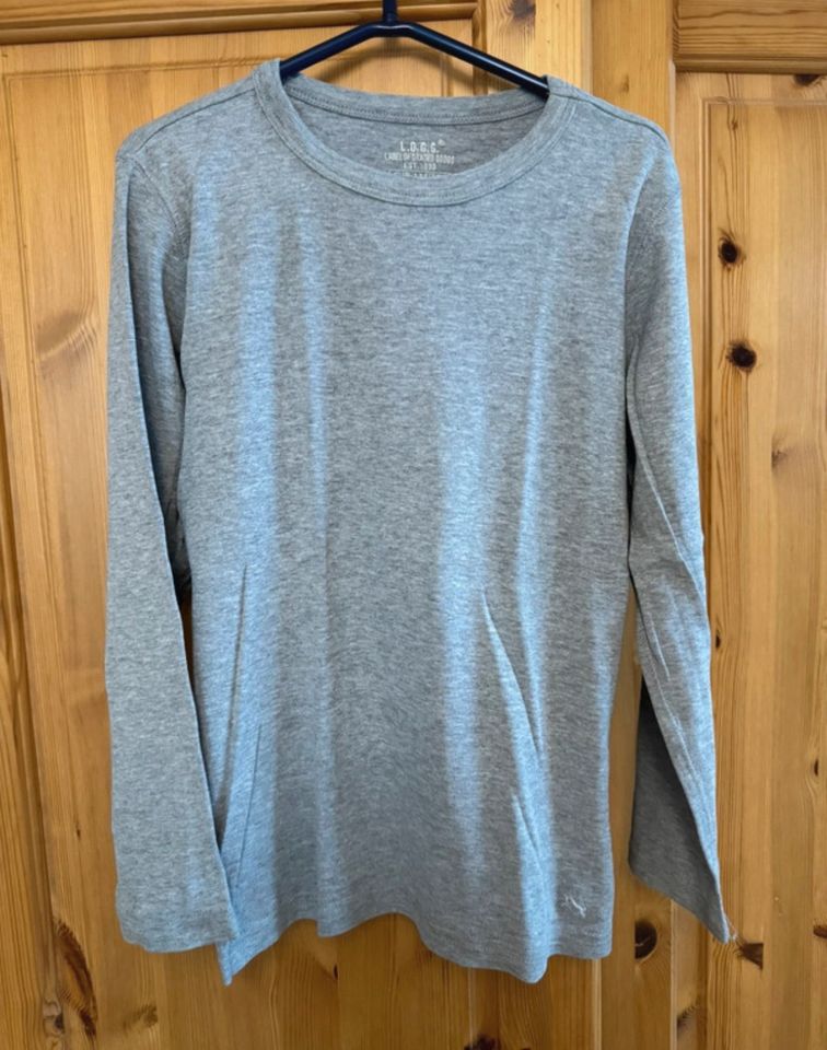 Jungen Langarmshirt Größe 134/140 in Neu-Eichenberg