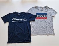 2 Shirts, Levis, Champions, blau, grau, top Zustand 140 Baden-Württemberg - Achern Vorschau