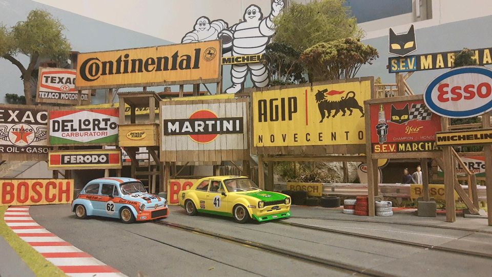 Carrera BRM Slotcar Box Scheune in Rommerskirchen