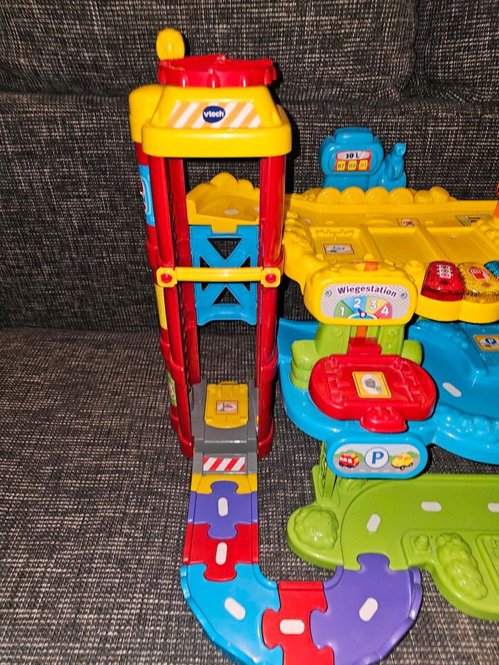 Vtech Spiel-Parkhaus Tut Tut Baby Flitzer, Parkgarage in Pulheim