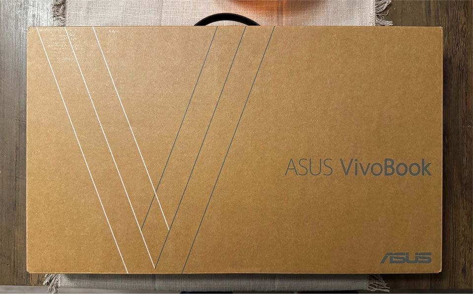 Asus Vivobook 17“ 512GB 8GB RAM X712E QWERTZ (Neu & Versiegelt) in Berlin