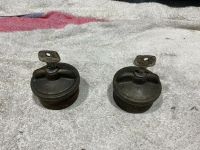 VW Passat B1 Tankdeckel abschließbar original 2x Niedersachsen - Loxstedt Vorschau